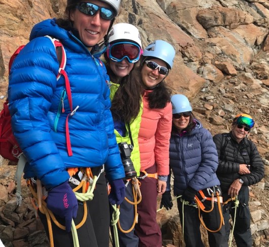 The group behind me waits patiently. I am definitely the slowest hiker, which is why Manu put me immediately behind him.